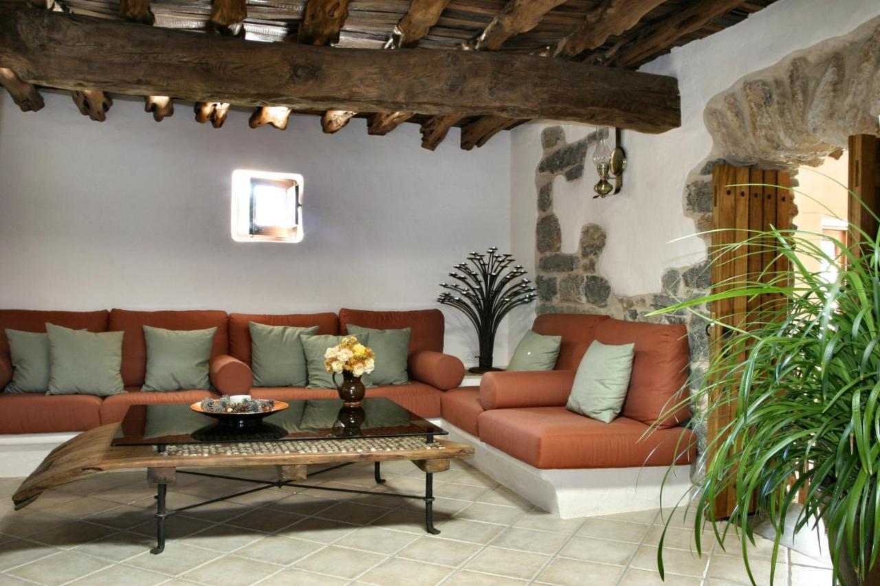 Agroturismo Can Gall Hotel Sant Joan De Labritja Exterior photo